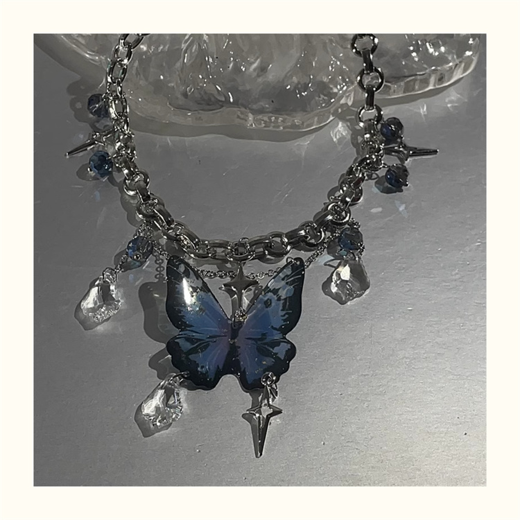 https://fulmo-img-server.com/necklacety/21b68234-9e4a-4914-806d-fef996c89be9.jpg
