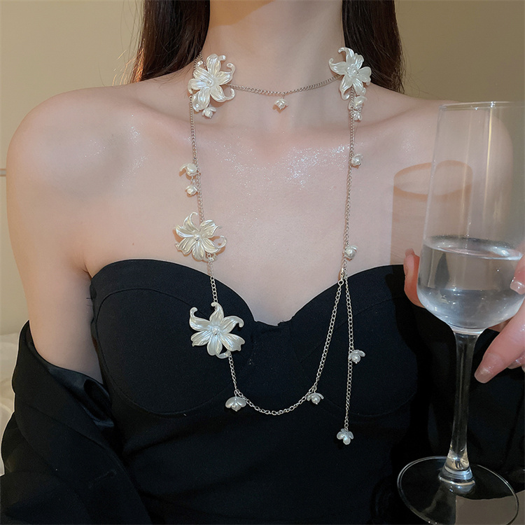ネックレスチェーン 花モチーフ天然真珠ロング重ね付けネックレス体用チェーン付