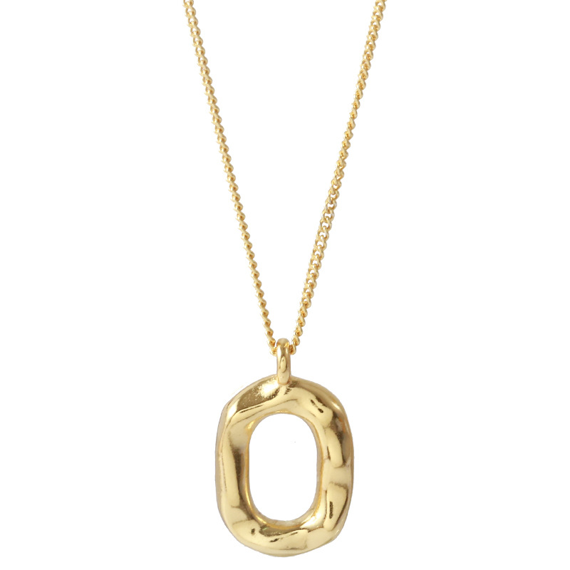 楕円形ペンダント付きネックレスチェーン