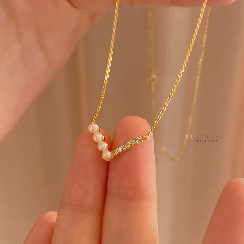 上品な真珠のブイ字ネックレスチェーン レディース