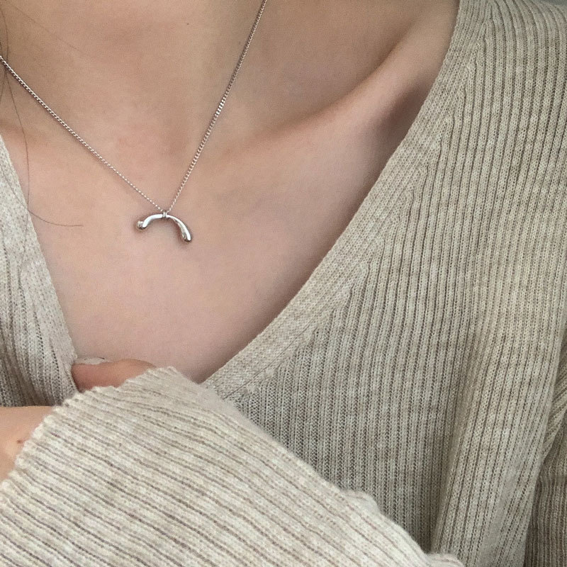 ネックレスチェーン 高級感ある細身ネックレス錆びにくいレディース首飾り