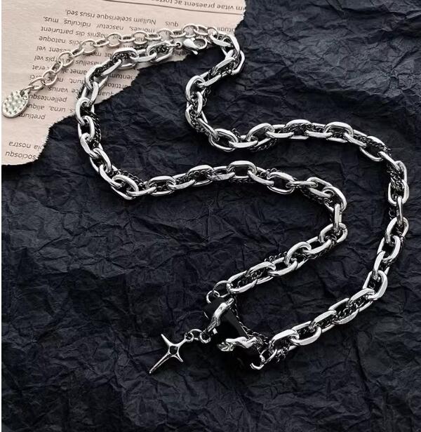 https://fulmo-img-server.com/necklacety/56c62092-7694-4e82-bb11-22387a2d1286.jpg