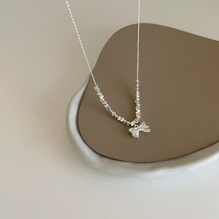 蝶々モチーフ付きビーズネックレスチェーン