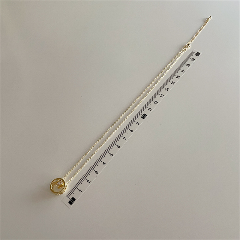 設計感溢れる円形石付きネックレスチェーン 錆びにくい首飾り