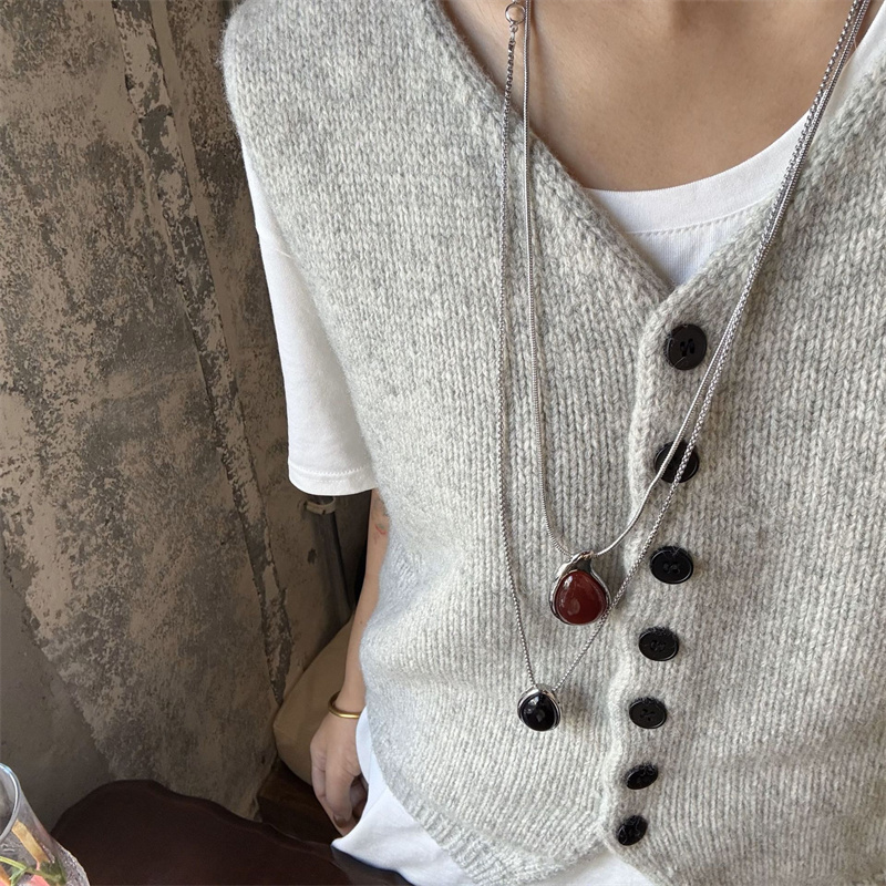 高級感あふれる天然石ペンダント付きネックレスチェーン