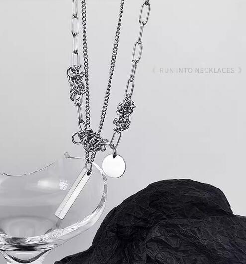 https://fulmo-img-server.com/necklacety/79b66609-50c7-4a90-a7b5-e39b05407e1f.jpg