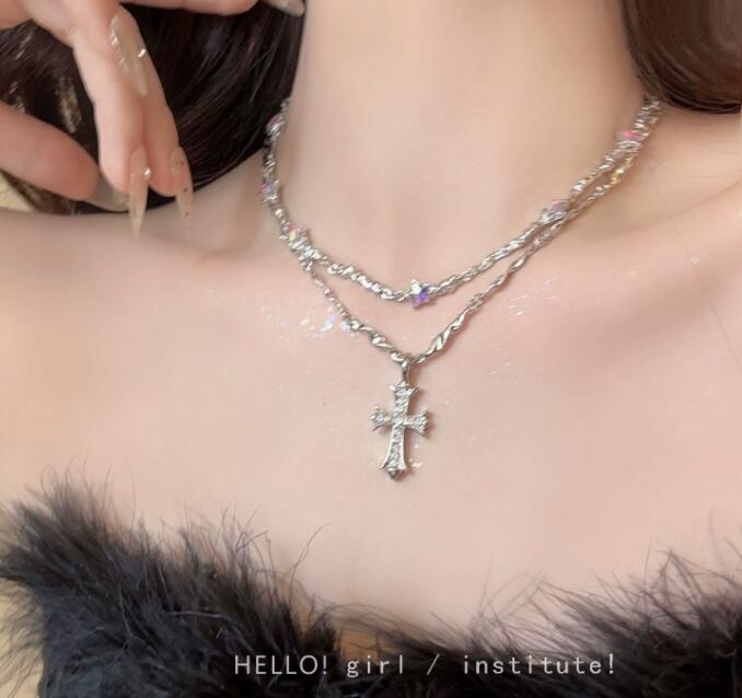 https://fulmo-img-server.com/necklacety/89e432b8-84bc-43b4-bce8-a269101a19c6.jpg