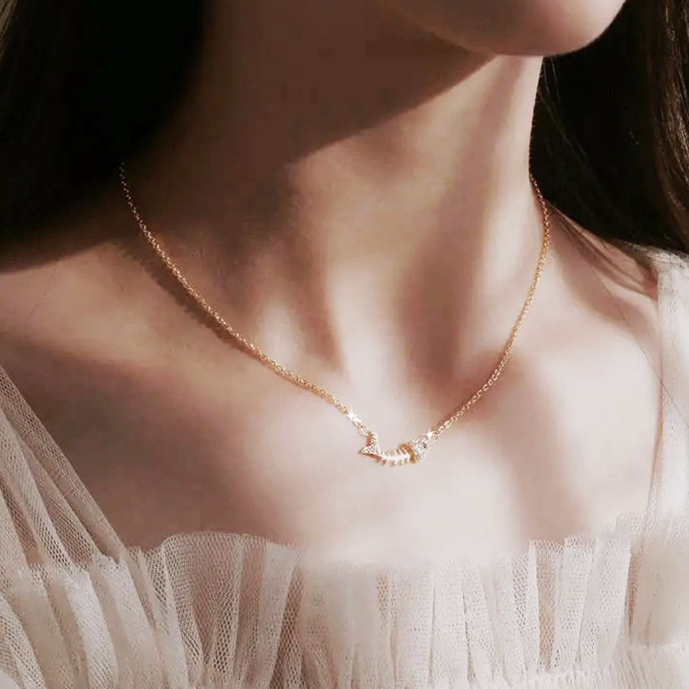 ネックレスチェーン 魚の骨モチーフ ラインストーン ネックレス 金色