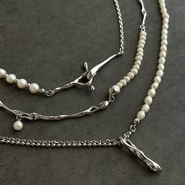 ネックレスチェーン 真珠と金属チェーンの不規則デザインネックレス