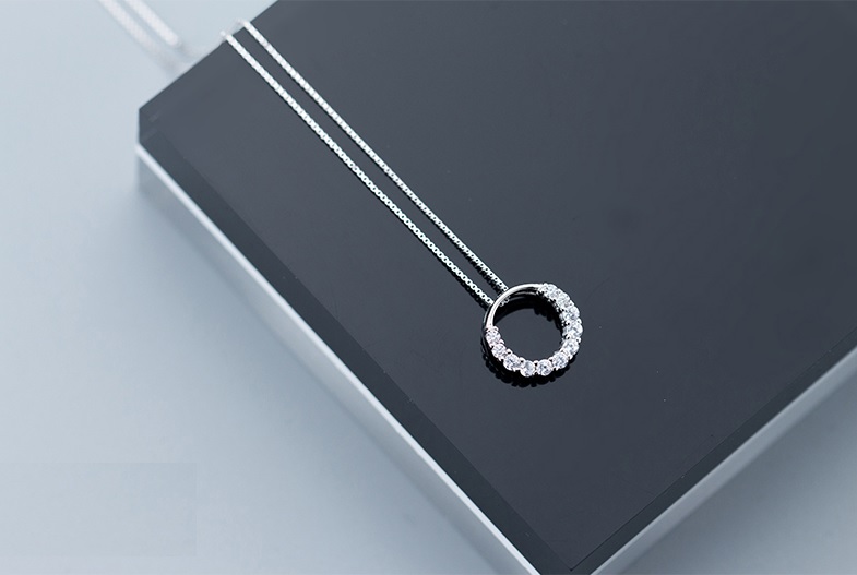 https://fulmo-img-server.com/necklacety/b1fc89c8-6022-48c5-bc1f-76124308bde8.jpg