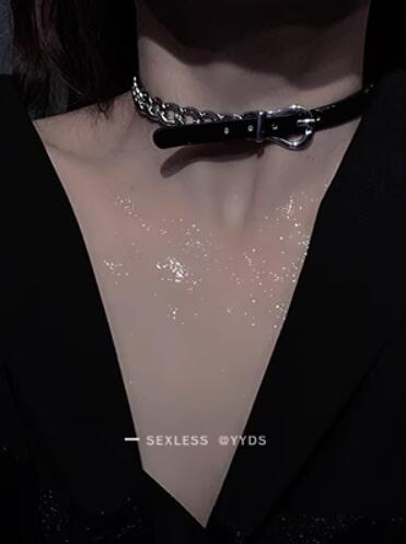https://fulmo-img-server.com/necklacety/b8995daa-8d3c-445a-b89f-f420fd442a64.jpg