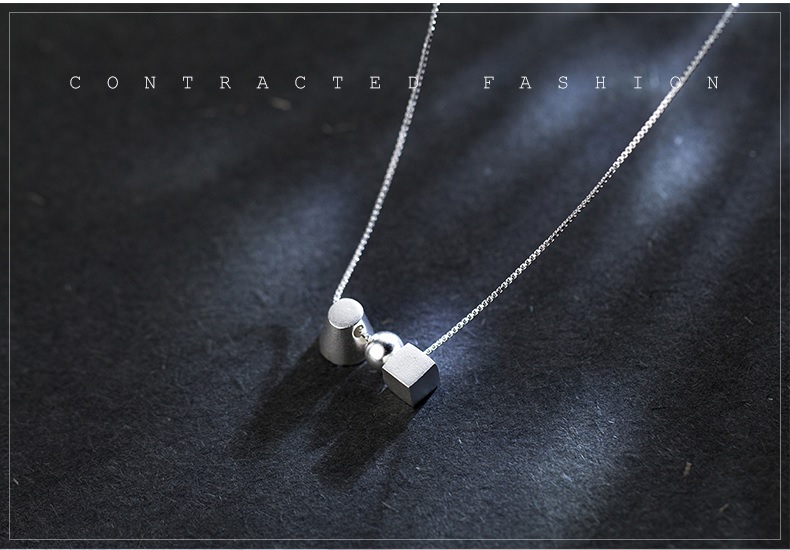 https://fulmo-img-server.com/necklacety/c06161a5-9444-4b62-8250-9847b0e2e344.jpg