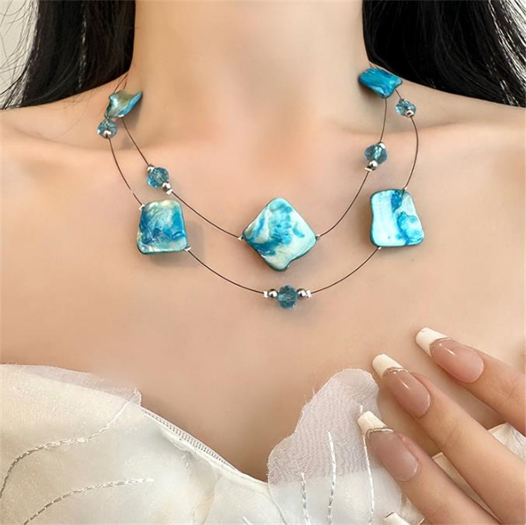 天然石と貝殻の多層ネックレスチェーン 個性的な大ぶりデザイン