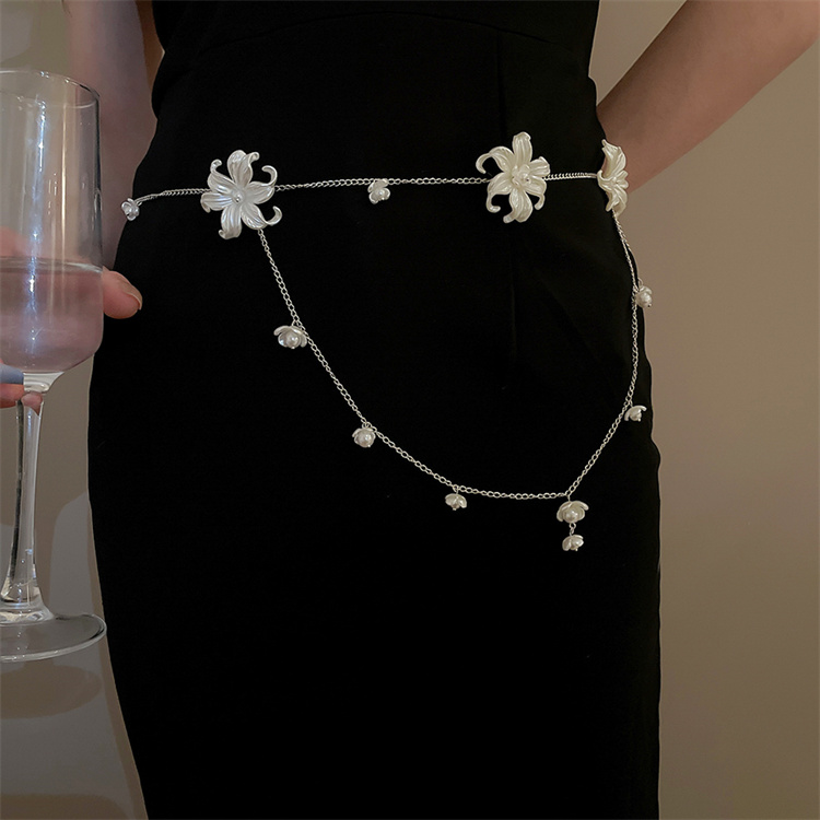 ネックレスチェーン 花モチーフ天然真珠ロング重ね付けネックレス体用チェーン付