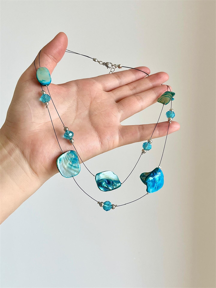 天然石と貝殻の多層ネックレスチェーン 個性的な大ぶりデザイン