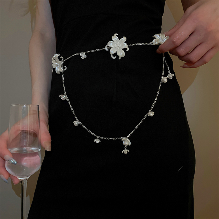 ネックレスチェーン 花モチーフ天然真珠ロング重ね付けネックレス体用チェーン付