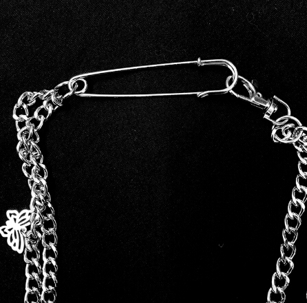 https://fulmo-img-server.com/necklacety/e879dca3-6ae1-46e2-bf83-3a2f6418a8bc.jpg