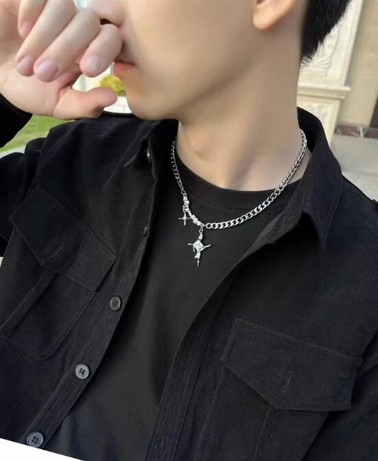 https://fulmo-img-server.com/necklacety/eecbc79d-e245-421c-b0ab-29a09439174e.jpg