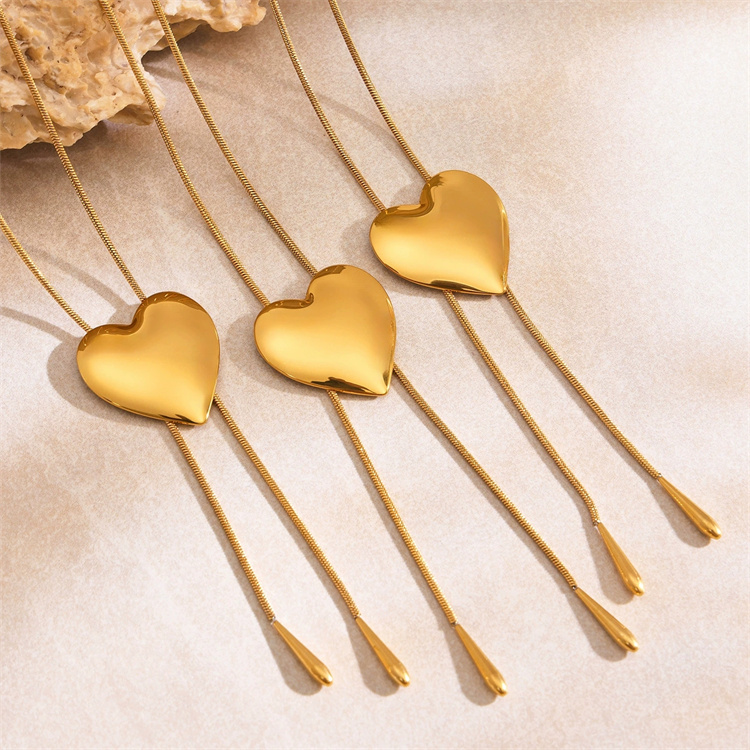 https://fulmo-img-server.com/necklacety/fc898fa0-2491-4c76-806e-0b73b4da1178.jpg