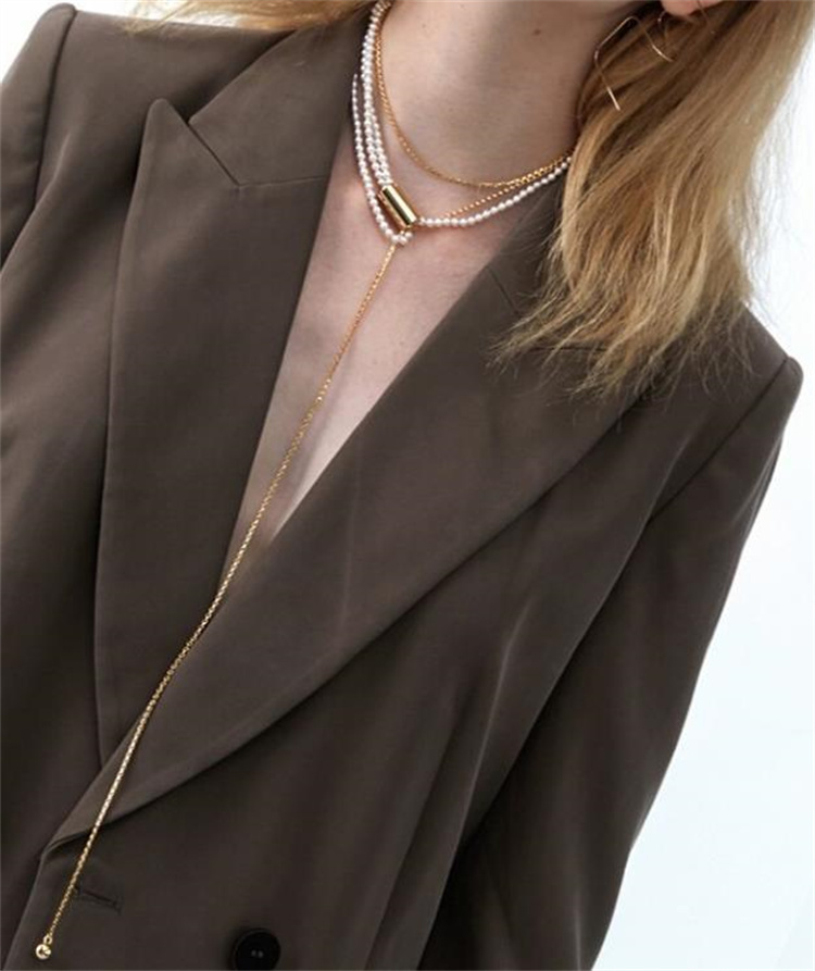 ネックレスチェーン 真珠とゴールドチェーンの重ね付けネックレス