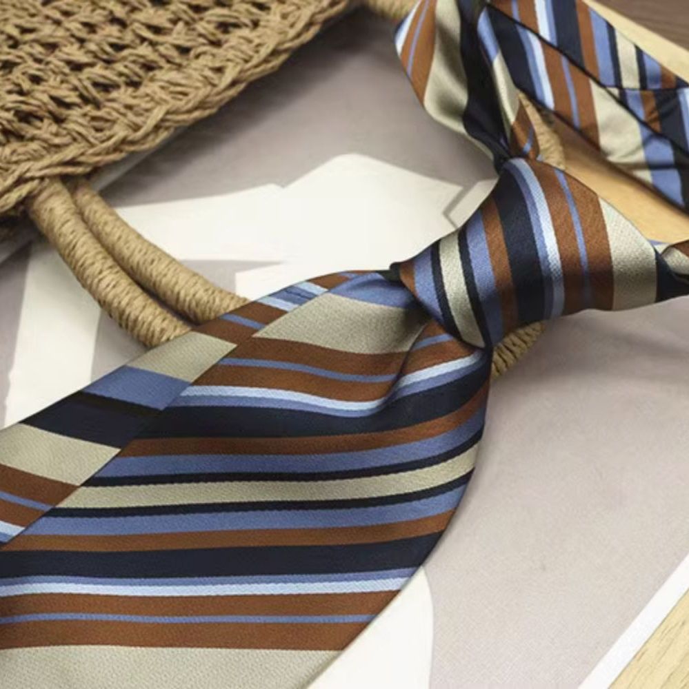 結婚式 ネクタイ 上品な斜縞柄フォーマルネクタイ