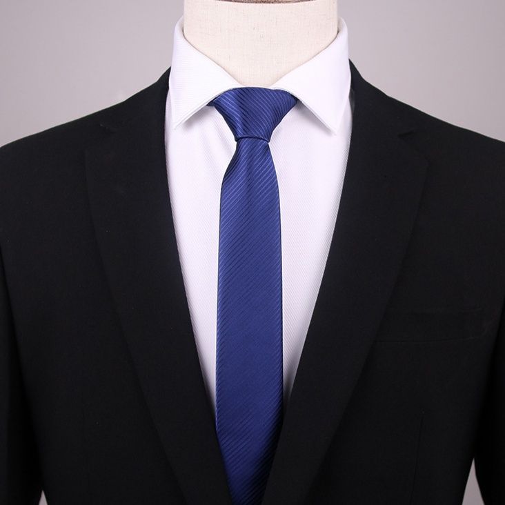 ネクタイ 上品な斜線模様の紳士用フォーマルネクタイ