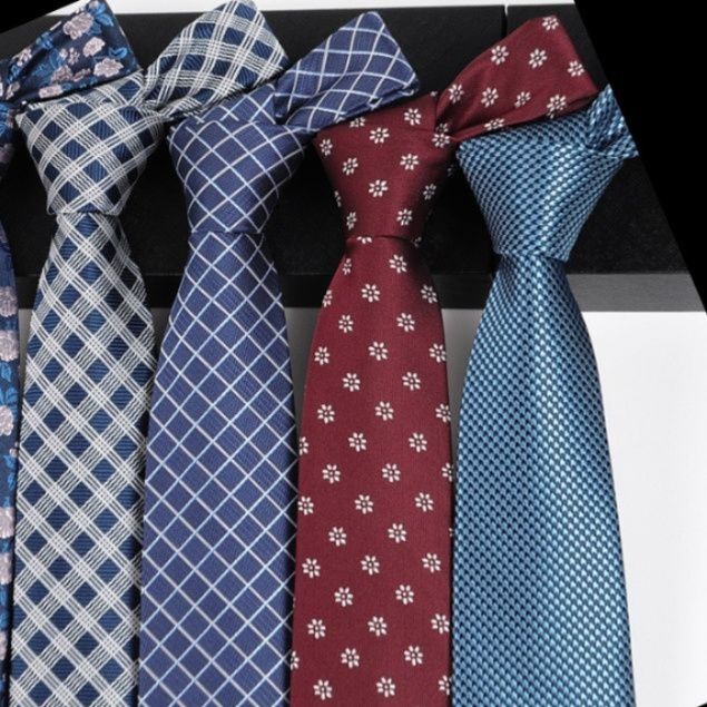 ネクタイ 高級感漂う格子柄と小紋柄の五本組ネクタイ