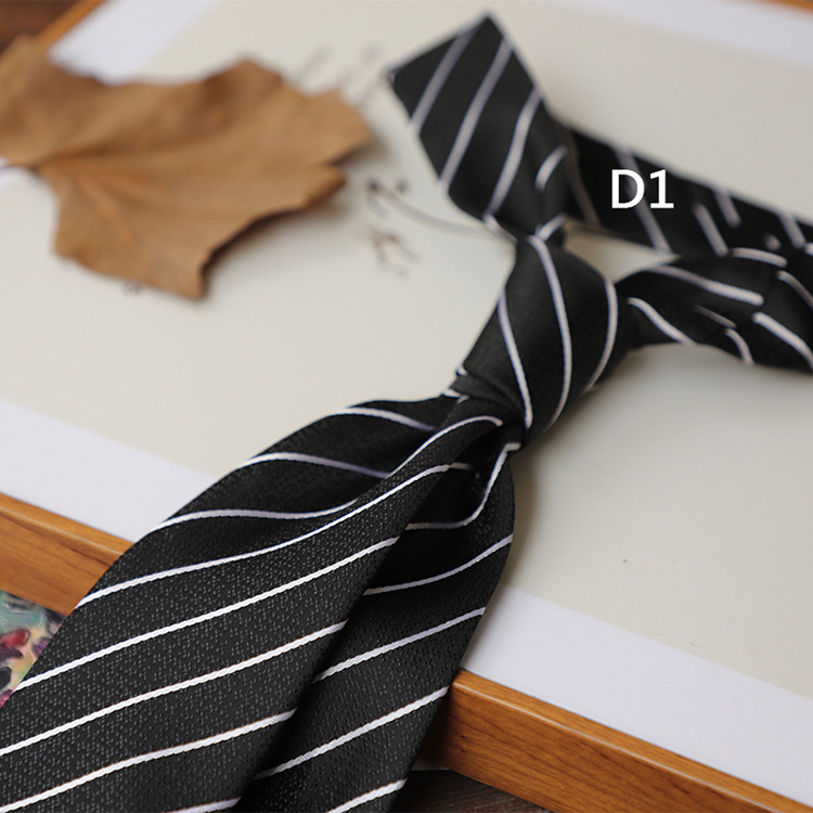 斜めストライプ柄フォーマルネクタイ