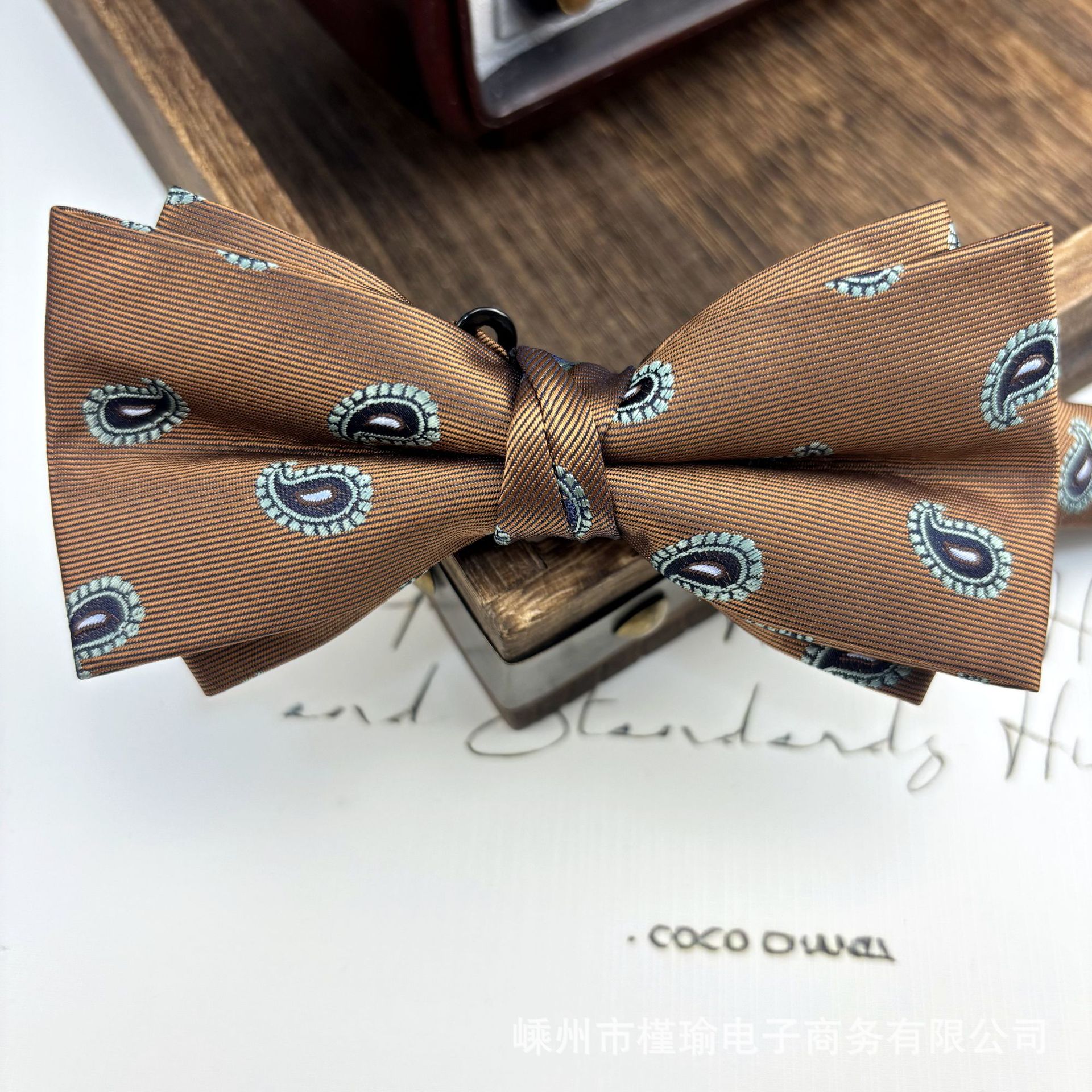 ネクタイ 多彩な柄で魅せる紳士用蝶ネクタイ五本組