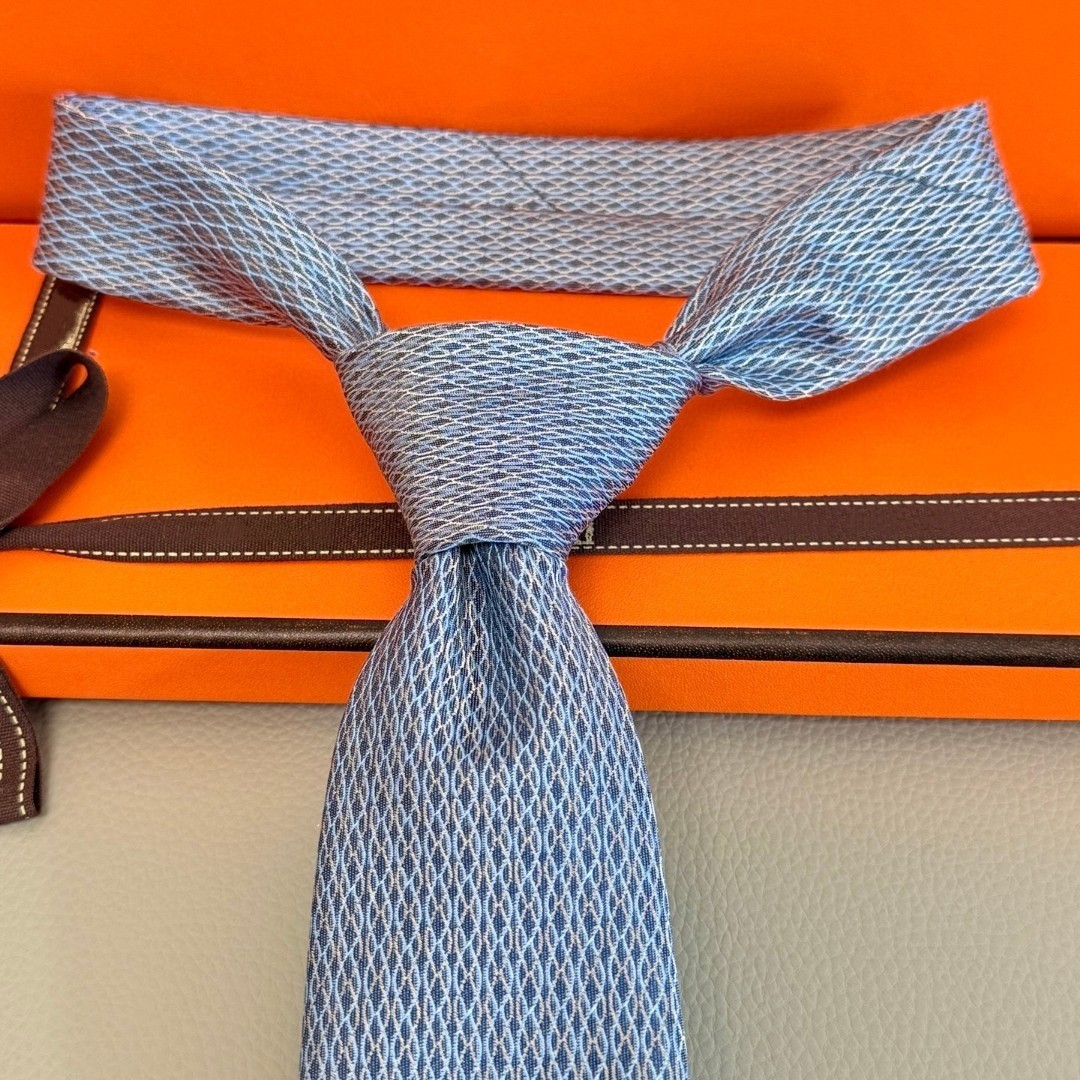 ネクタイ 就活対応織柄デザイン細身ネクタイ