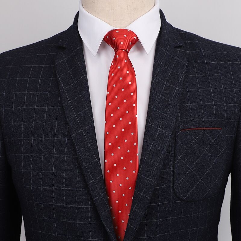 ネクタイ 斜めストライプ柄絹製ネクタイ