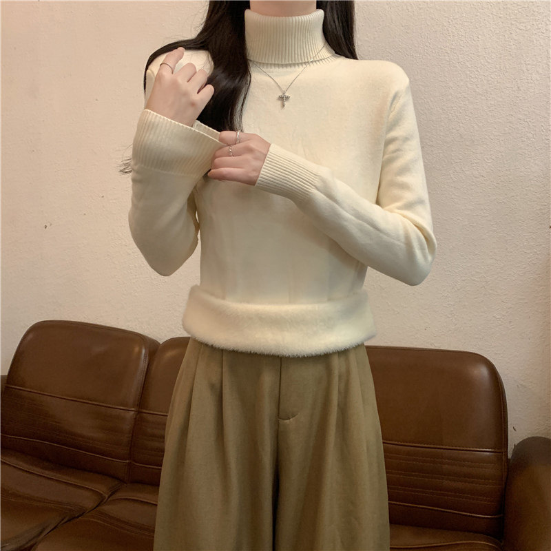 タートルネック 長袖 裏起毛 シンプル柔らか ニット　Mサイズ