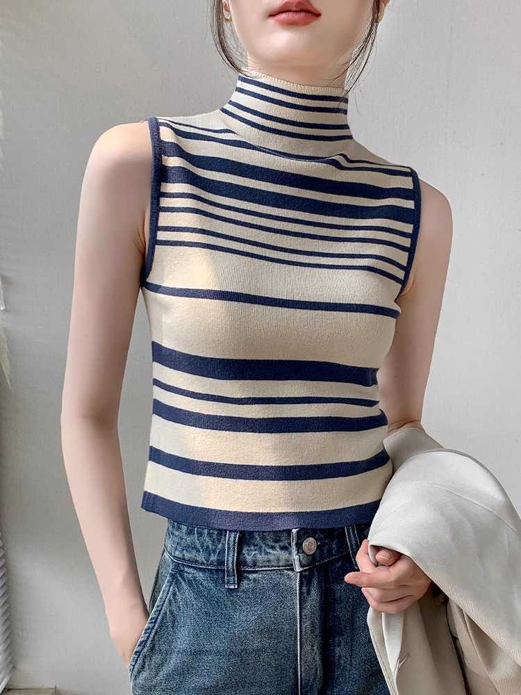 オフの日のレディースタートルネックスタイル5選