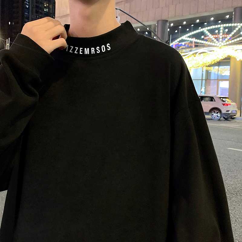 一枚で洗練された印象に仕上がる!おしゃれなハイネックトップス10選