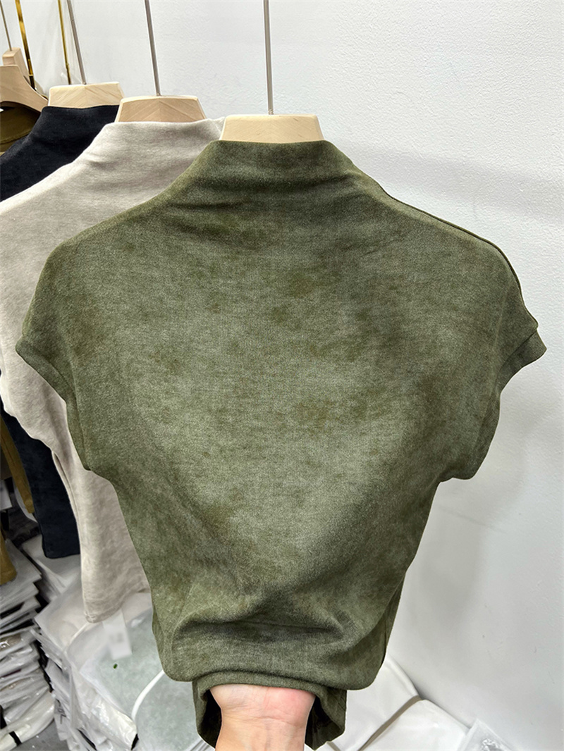 タートルネック　ソフトタッチ半袖ニット