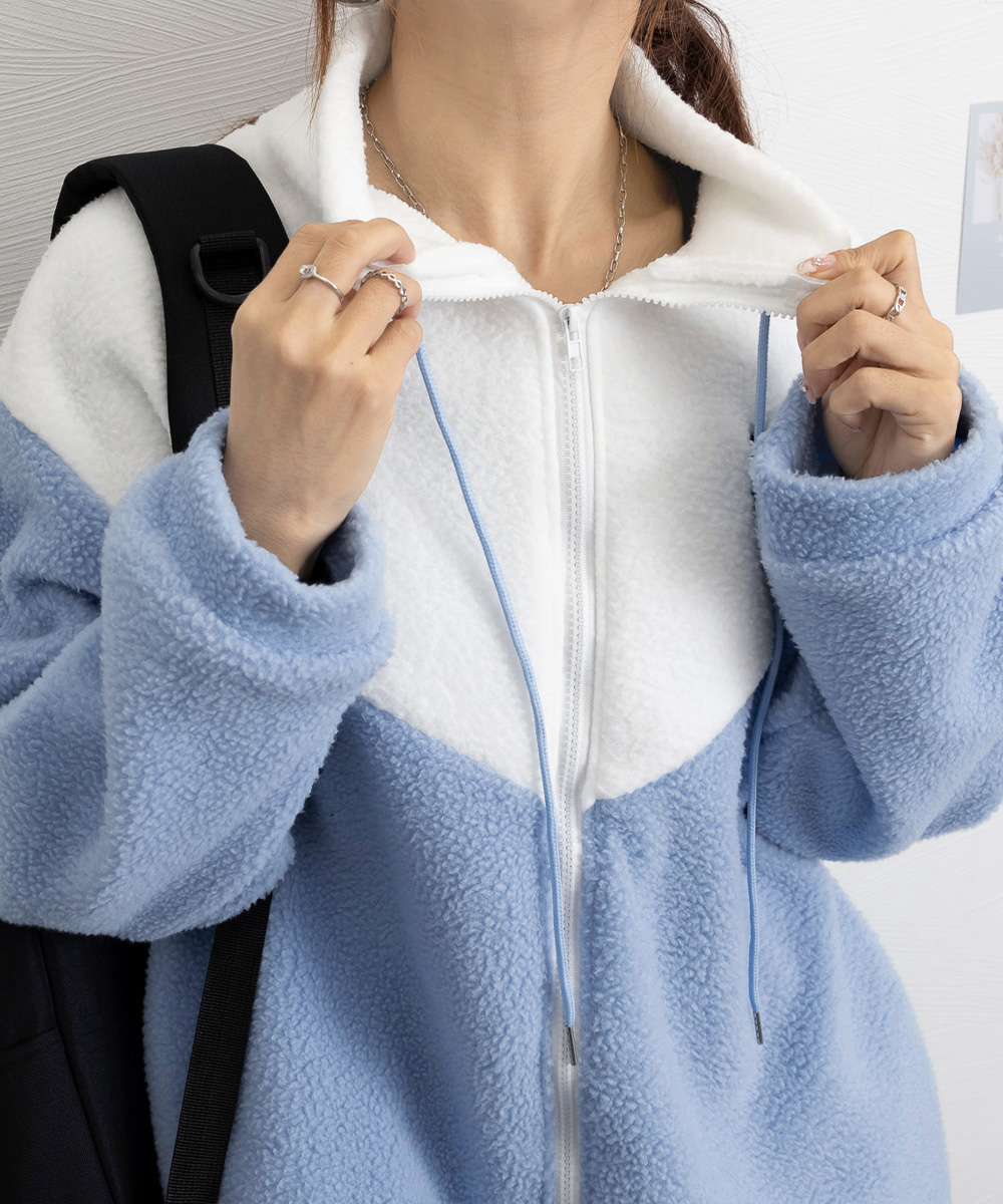 タートルネック 立ち襟ボア配色ジャケット ハート刺繍付き　レディース　長袖