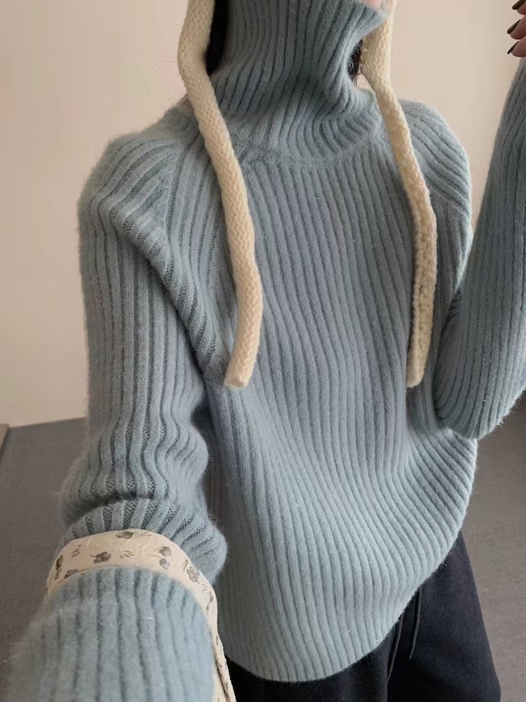 今季必須アイテム 厚手リブ編みタートルネックセーター