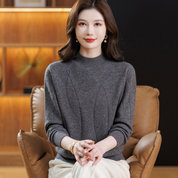 上品ニットセーター タートルネック長袖シャツ 無地編み込み柄