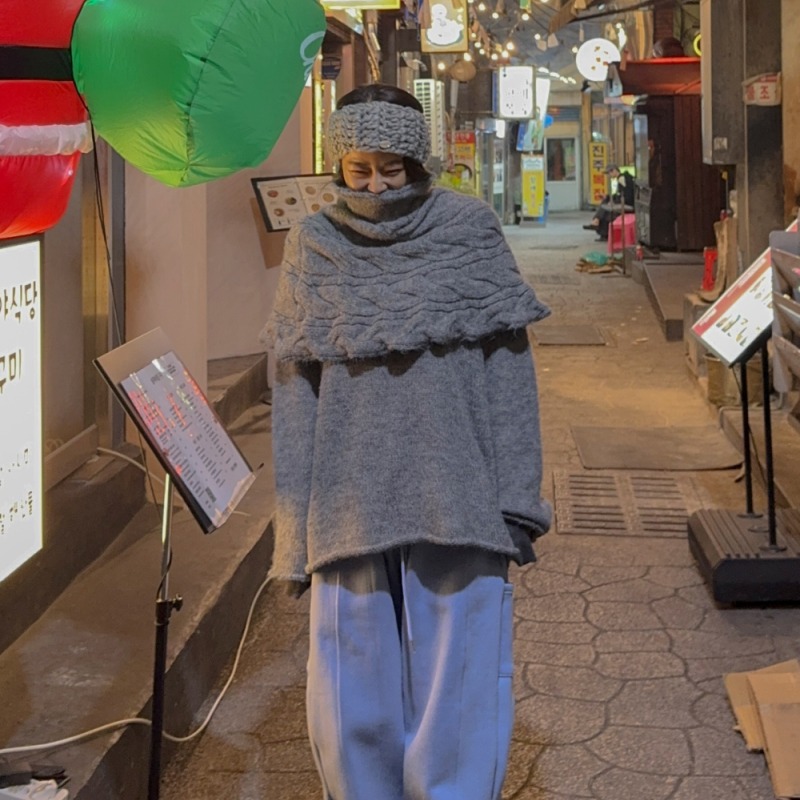 ボリュームネックケープ風オーバーサイズセーター タートルネック　レディース　長袖