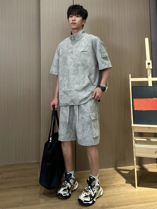 タートルネックハーフジップセットアップ