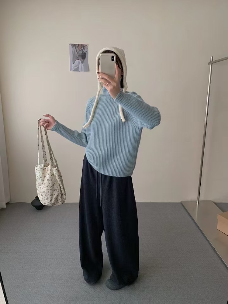 今季必須アイテム 厚手リブ編みタートルネックセーター