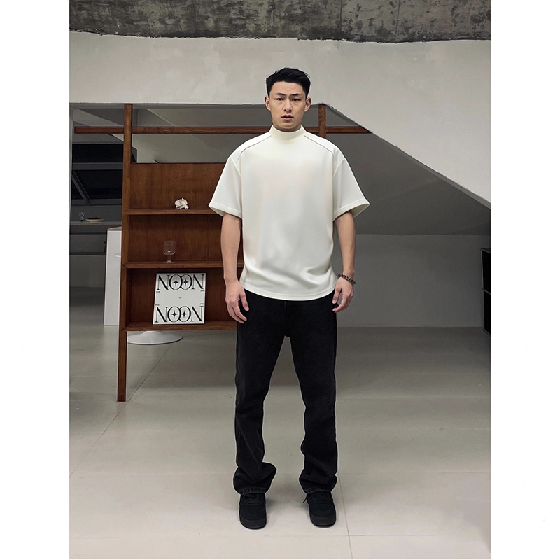 タートルネック厚手素材半袖Tシャツ