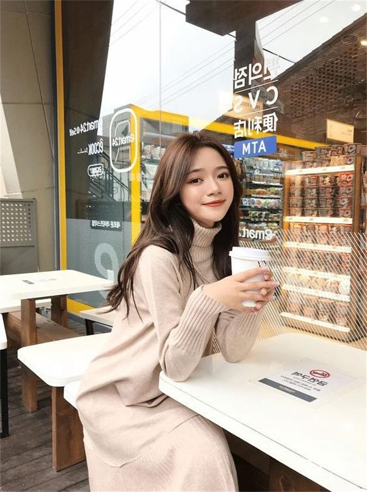 着回し抜群タートルネック編み地ワンピース長袖　レディース