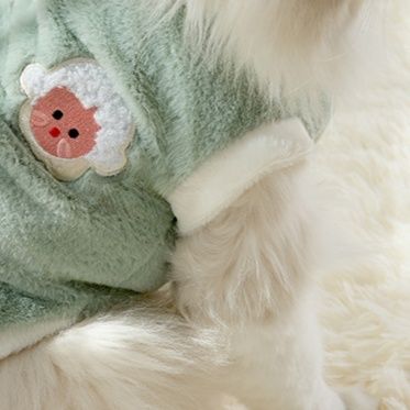 猫服 洋服花刺繍入りふわもこ素材の袖なし猫用洋服