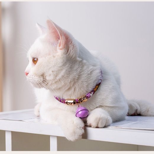 猫服 編み込みビーズ鈴付き首輪