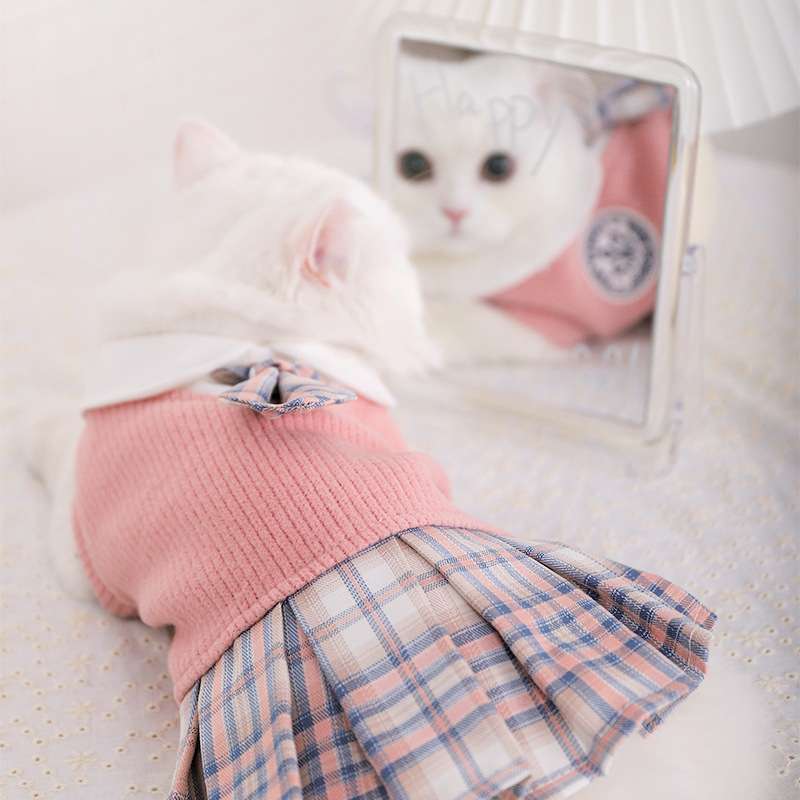 猫服  ふんわりチェック柄スカート付き猫用セーター