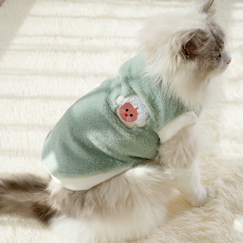 猫服 花刺繍入りふわもこ素材の袖なし猫用洋服