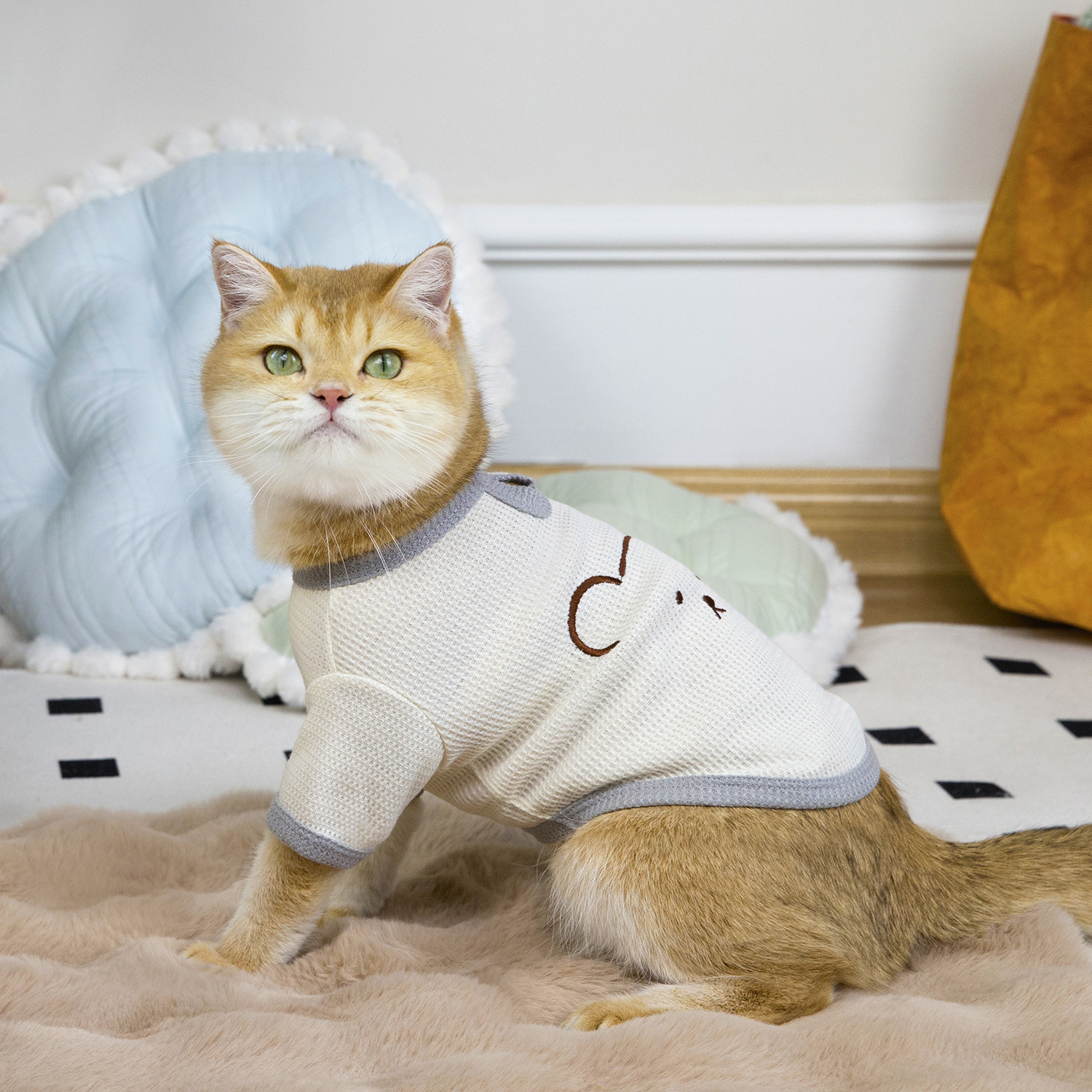 猫服 愛らしい動物刺繍の編み地ニット猫用洋服