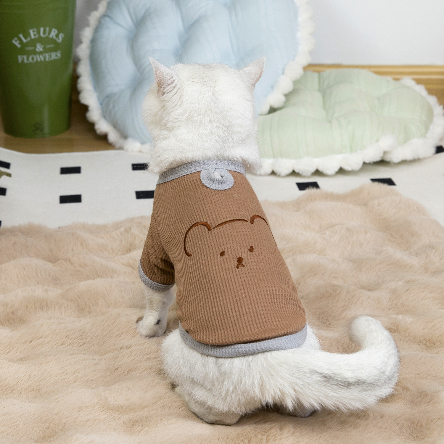 猫服 愛らしい動物刺繍の編み地ニット猫用洋服