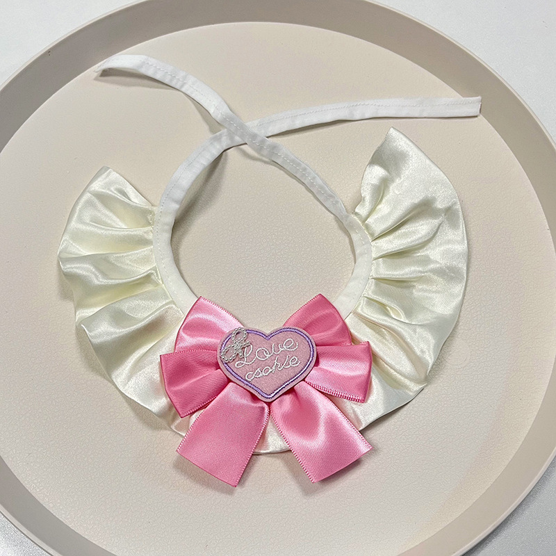 猫服 愛らしいハート飾り付き襟巻きリボン首輪